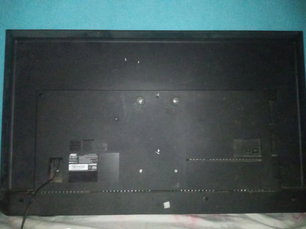 Televisão 43 polegadas com defeito para retirada de peças marcação AOC pra vender 100 reis - Foto 2