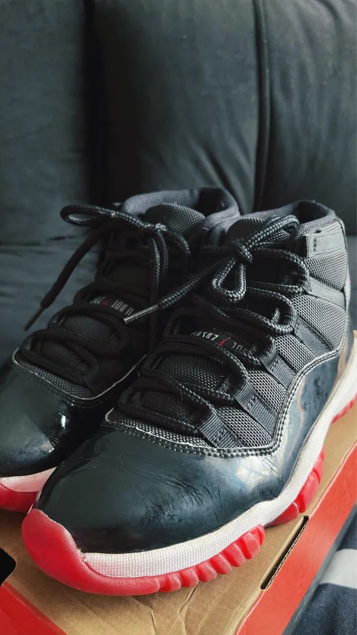 Air Jordan 11 Bred