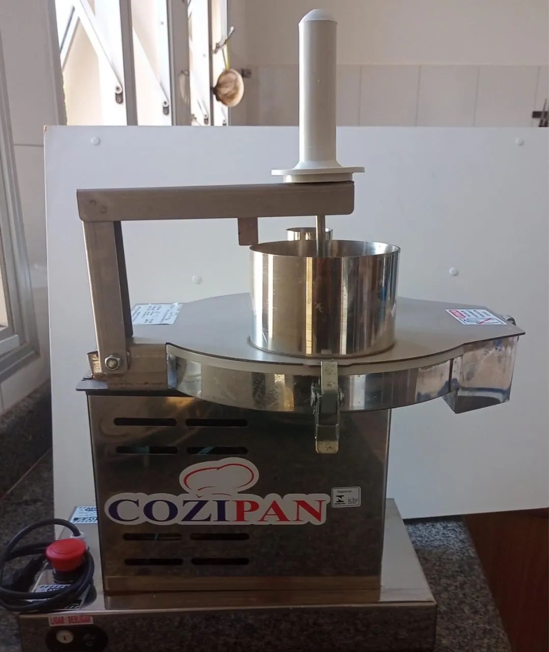 Multiprocessador de alimentos industrial em inox