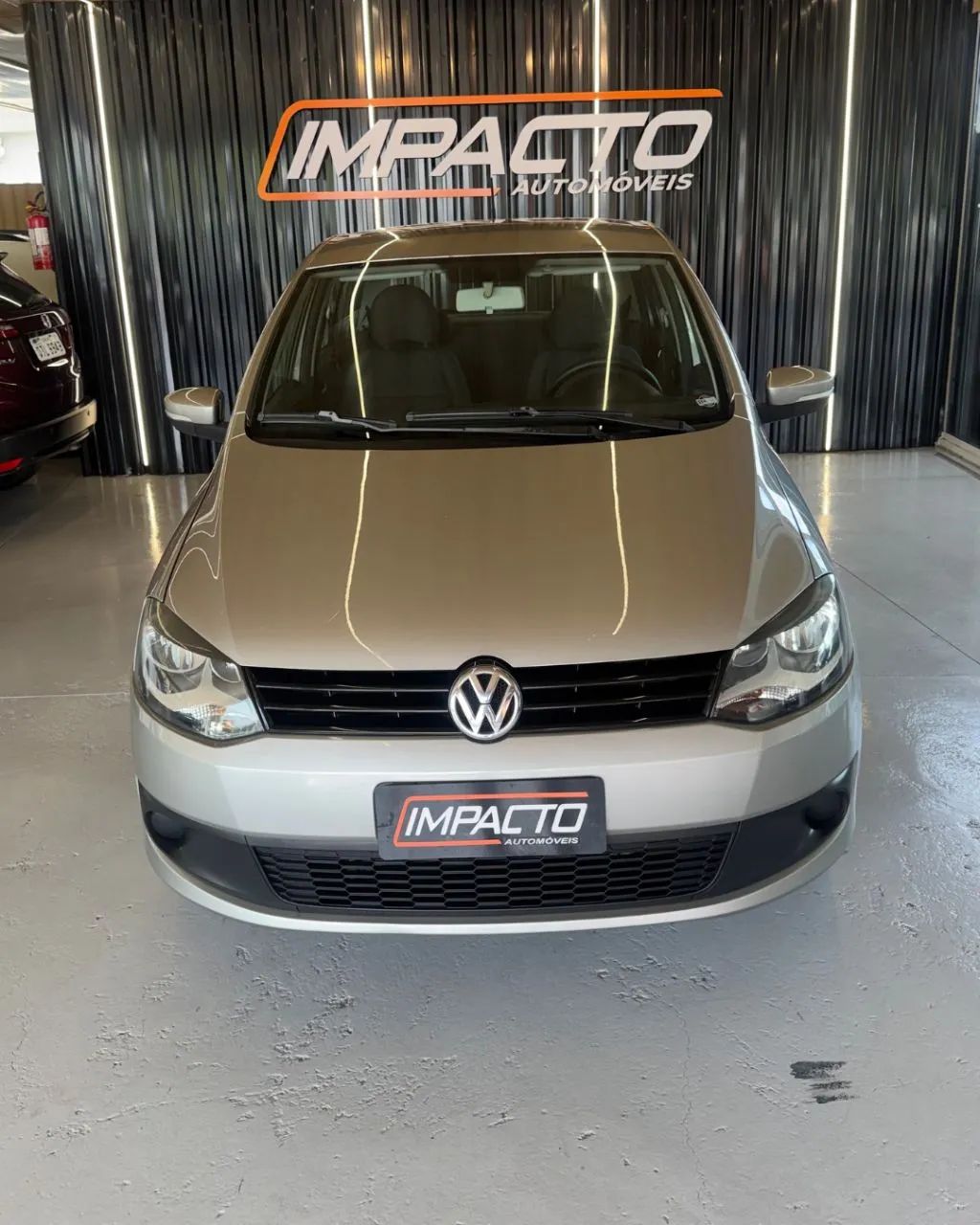 Volkswagen Fox 1.6 MI Total Flex 8V 5P 2013 - Foto 2