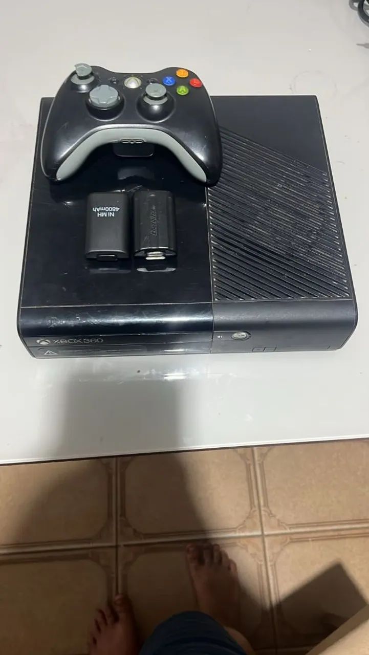 Xbox 360 seminovo e completo - Foto 2