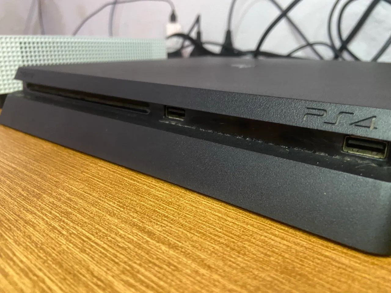 Ps4 slim  com um controle e dois jogos  - Foto 2