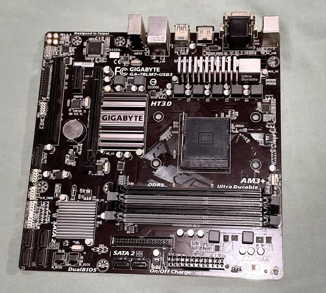 Placa mãe GA-78LMT USB 3.0