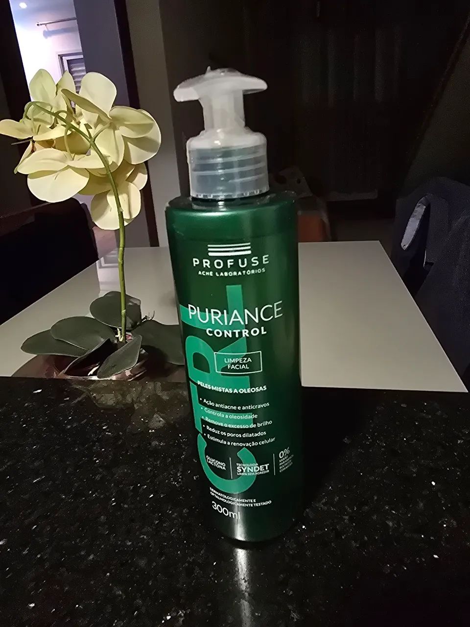 Gel de limpeza Puriance Control Profuse 300 ml