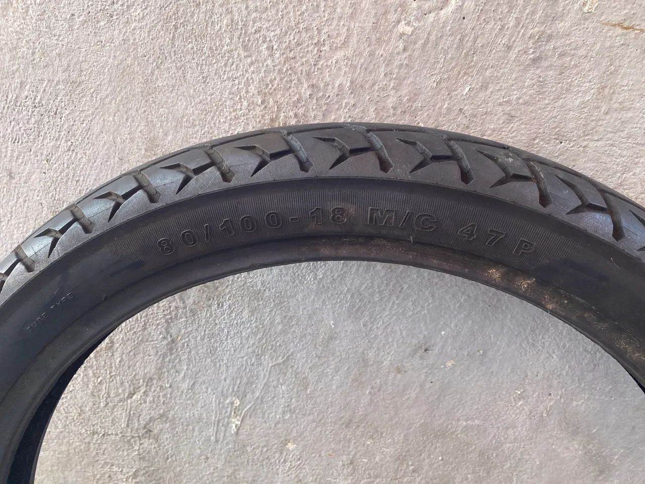 Vendo esses 2 pneus  - Foto 3