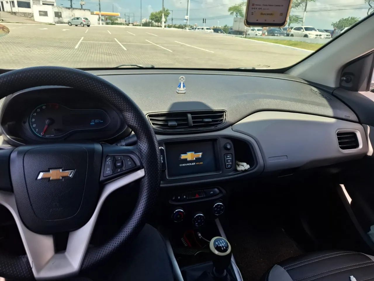 Chevrolet Onix Hatch LT 1.0 8V Flex Mec. 4P 2018 - Foto 2
