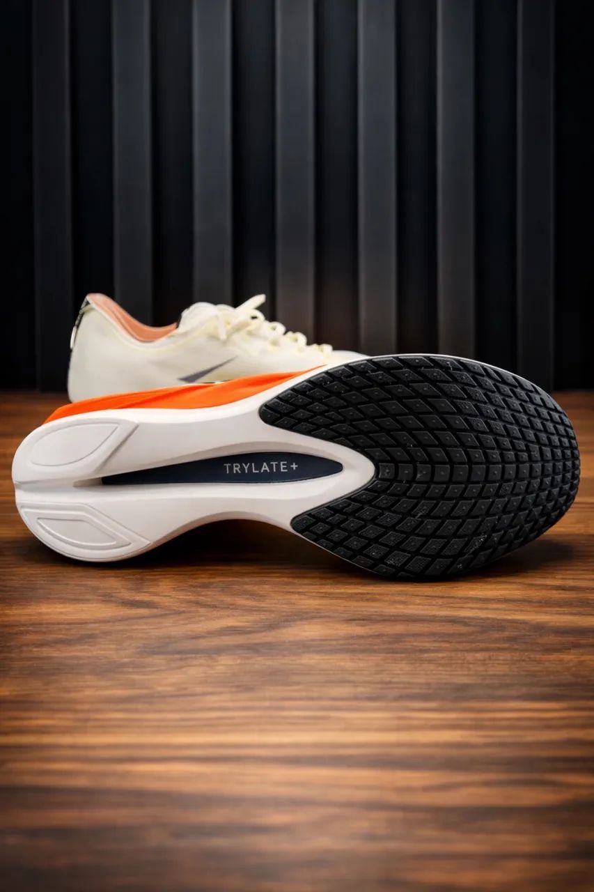 Tênis Nike Vaporfly 4 Proto tamanho 40,5  - Foto 2