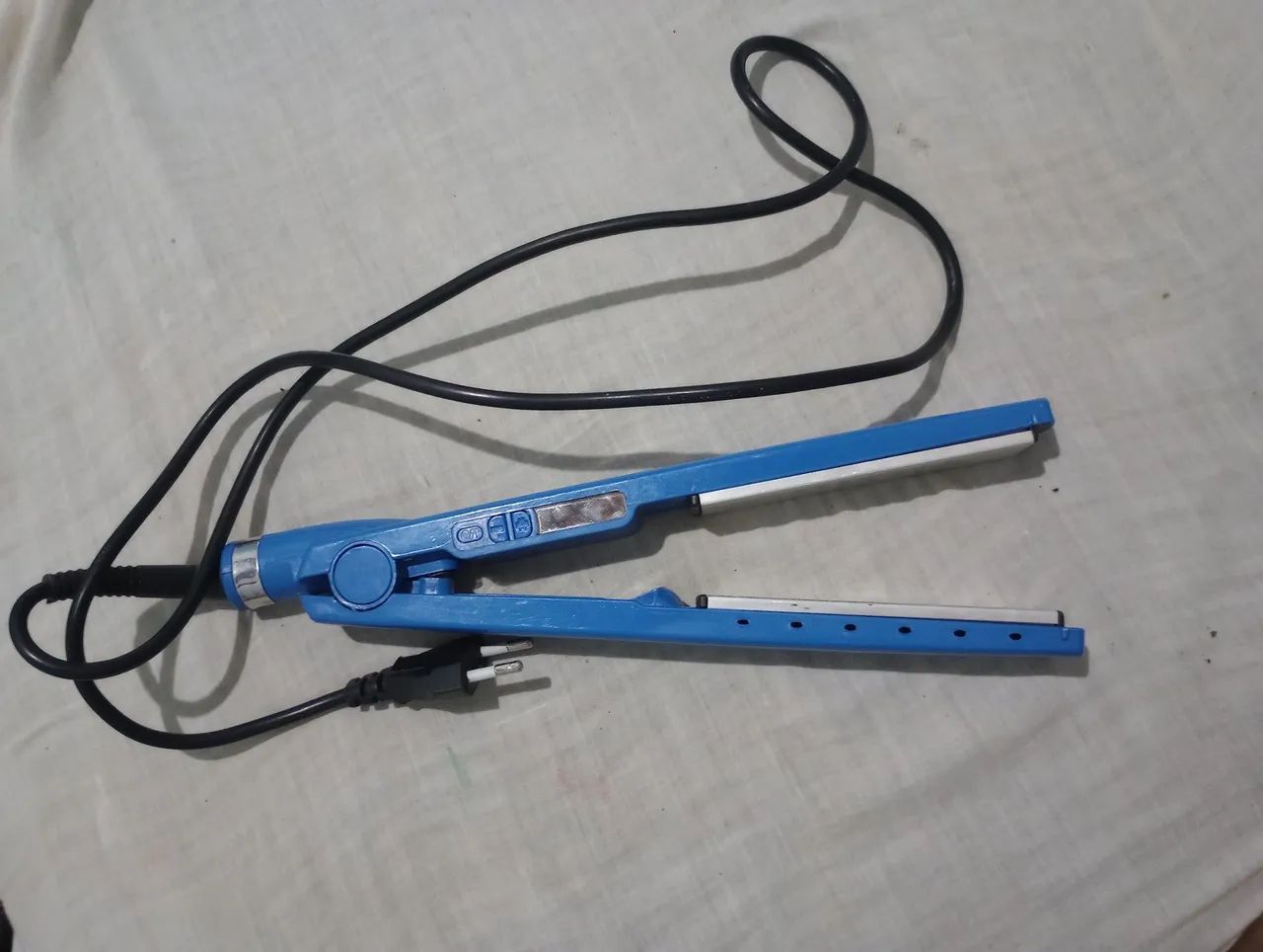 Chapinha bivolt 110V/220V nano Titanium 