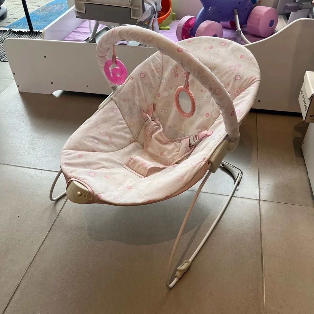 Cadeirinha de Descanso menina 