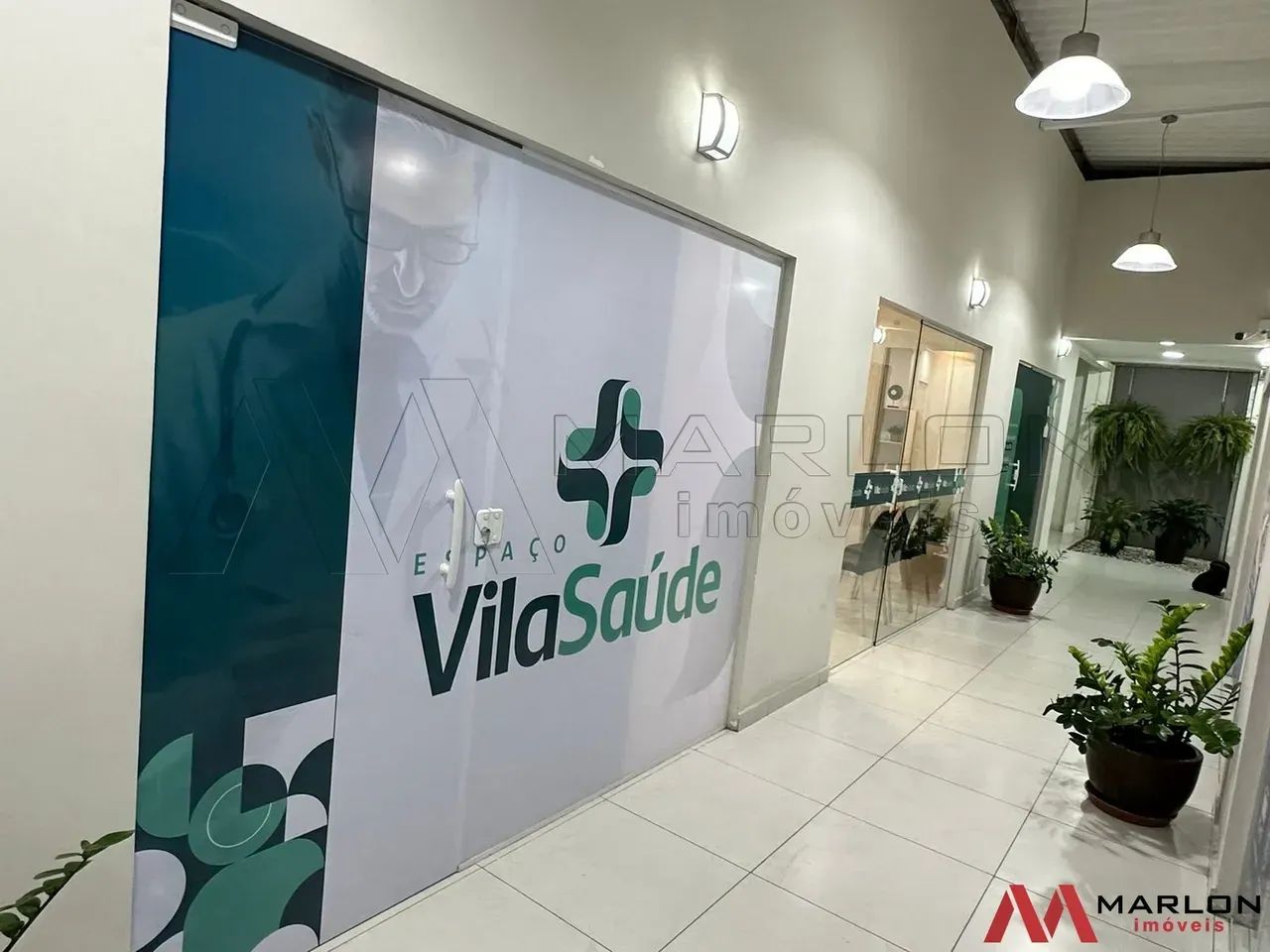 Prédio Comercial em Cidade da Esperança, Mini Shopping, 13 salas, 250m². - Foto 3