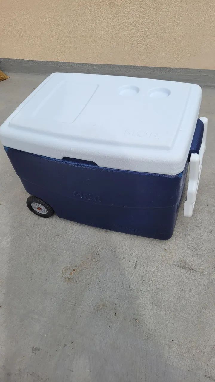 Cooler Mor 70 litros com rodas