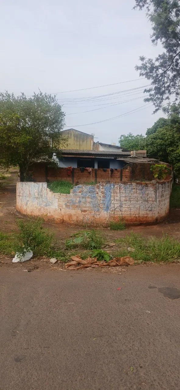 Terreno + Construçoes - Foto 4