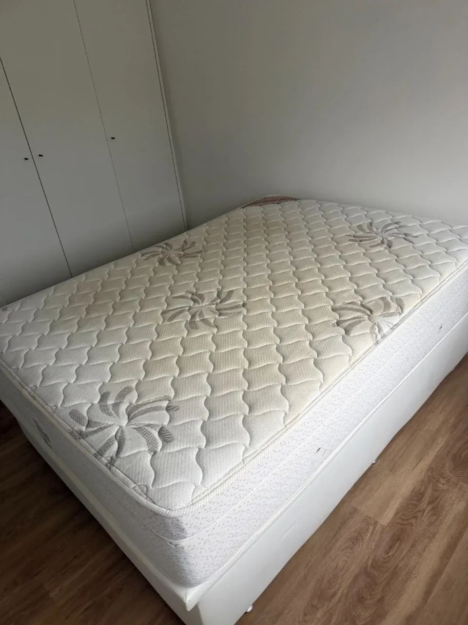 Cama de Casal Padrão Com Box Baú Ortobom, Ouro Spring - Foto 4