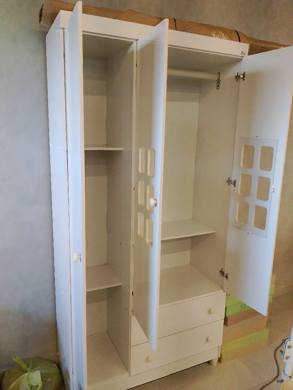 Vendo quarto de bebê! Grarda roupa e berço  - Foto 2