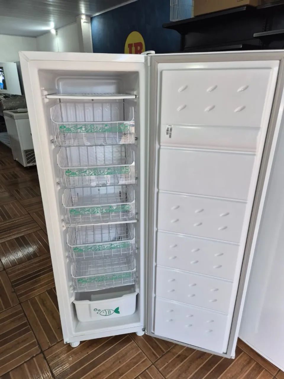 Freezer Vertical Consul 142 litros - Geladeiras e Freezers
