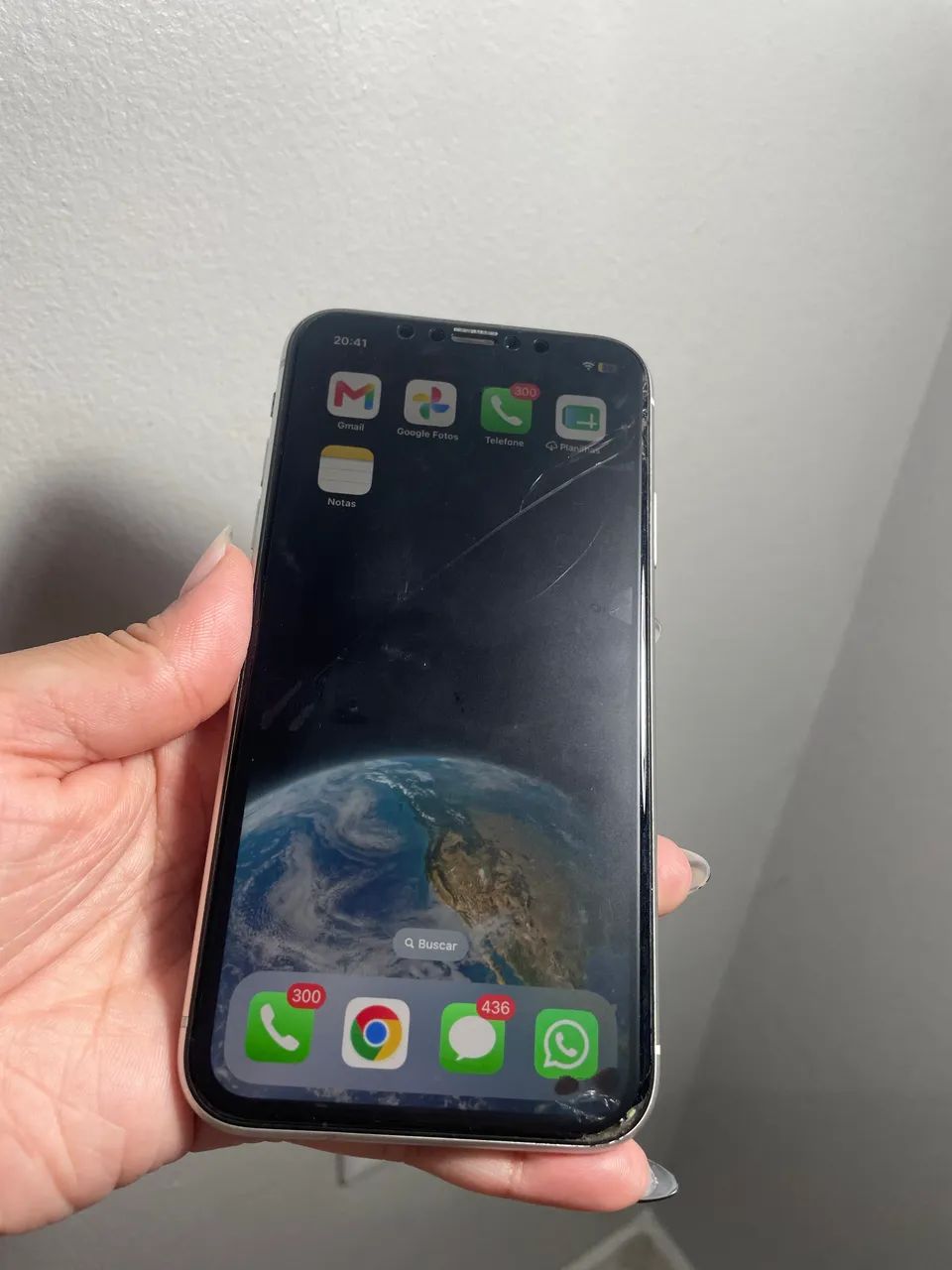 iPhone XR 64Gb trincado 