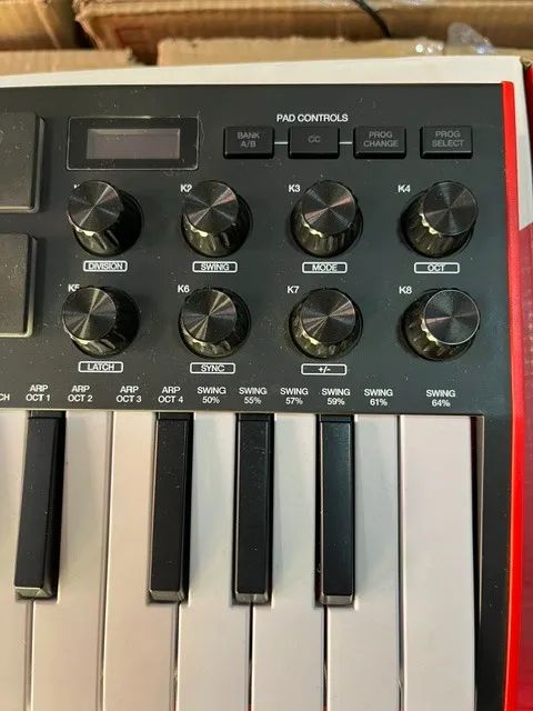 Controladora AKAI MPK Mini - Foto 3