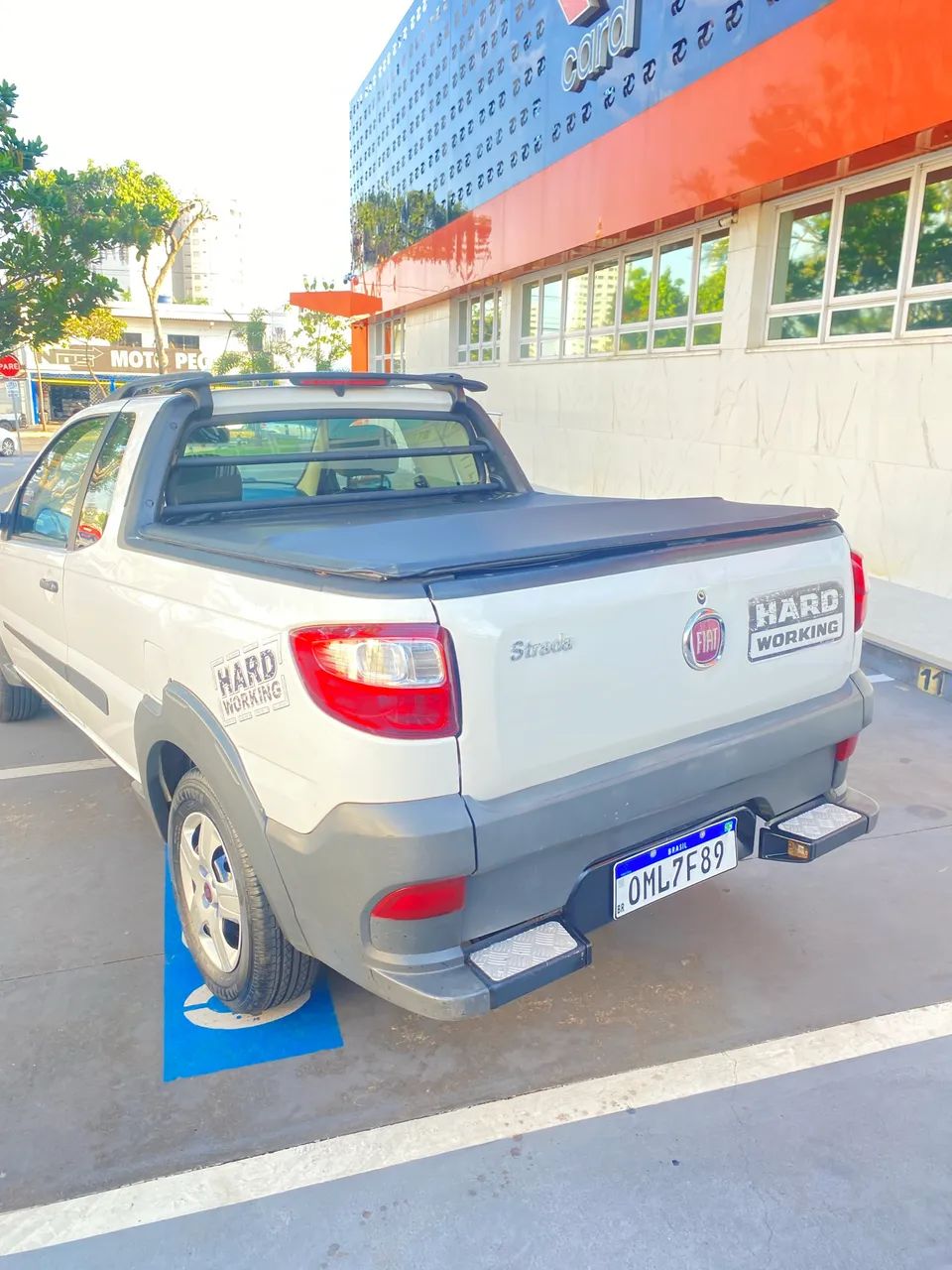 Fiat Strada Strada Working 1.4 mpi Fire Flex 8V CE 2014