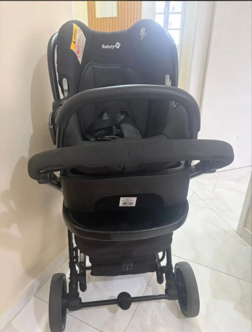 Carrinho de bebê com Moisés e bebê confort  - Foto 2