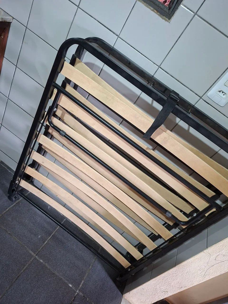 Cama solteiro portátil 