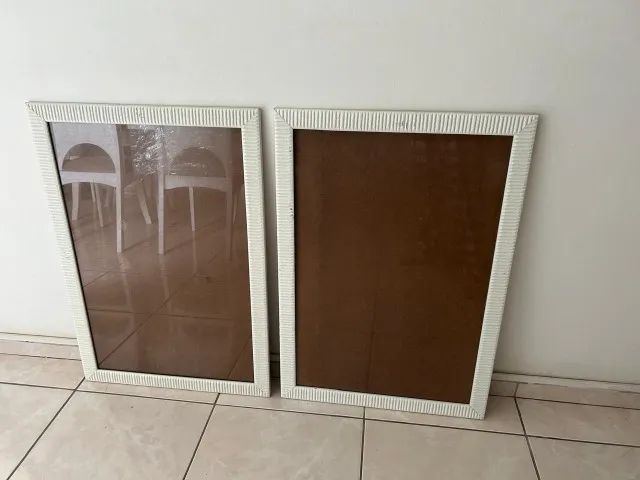 Molduras em madeira com vidro, pintura branca em pátina provençal - Foto 2