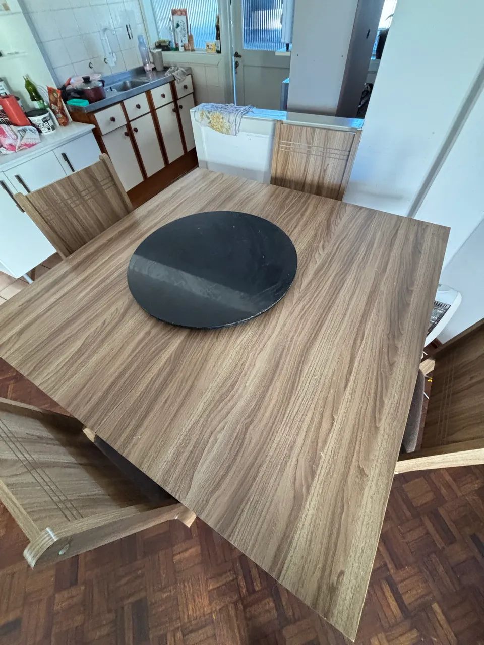 MESA COM 6 CADEIRAS - PRA LEVAR LOGO  - Foto 5