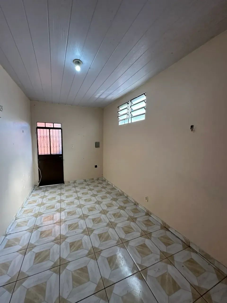 ALVORADA 1 QUARTO