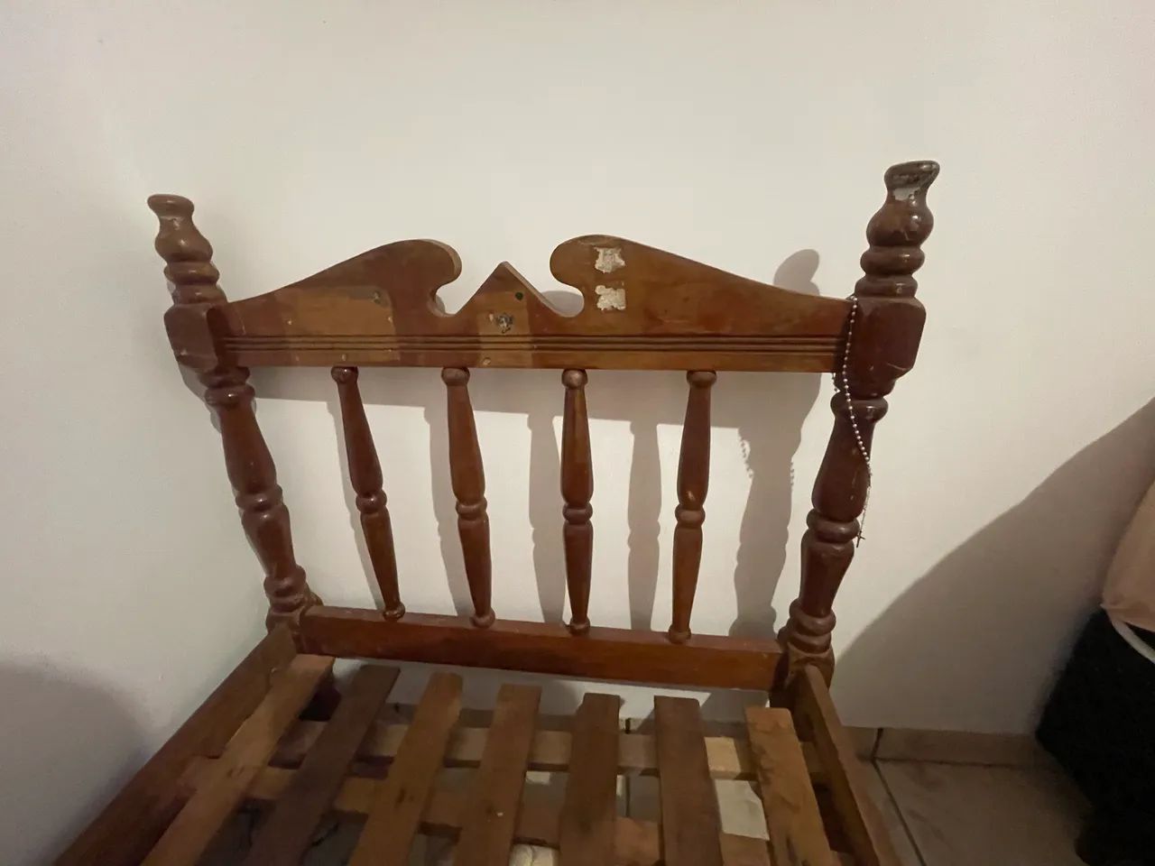 Cama de madeira