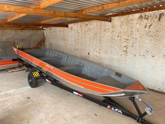BARCO SEMI CHATA ORION 550