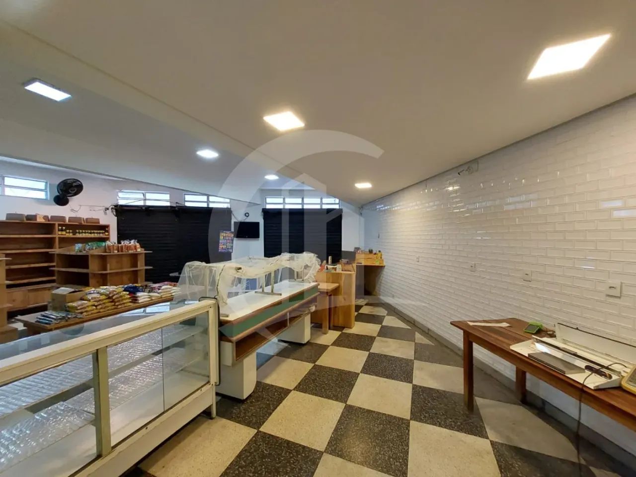 Prédio Comercial no Bairro Ponto Novo - Foto 6