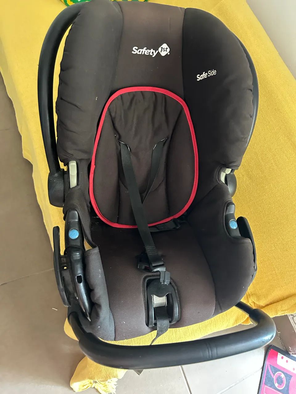 Carrinho de Bebê e bebê Conforto com Base para Carro - Safety 1st - Foto 2