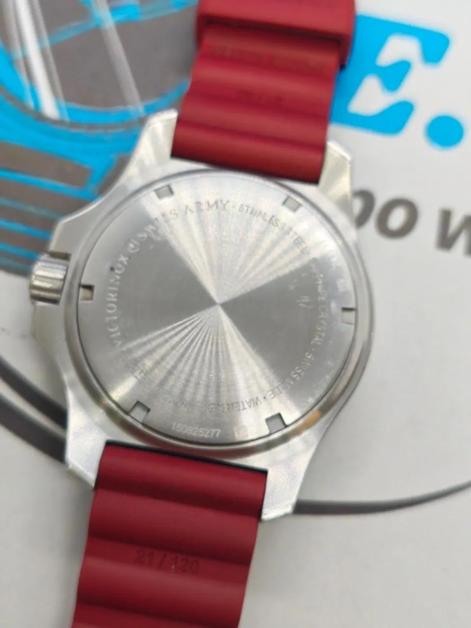 RELOGIO VICTORINOX INOX RED QUARTZ FULL SET - Foto 3