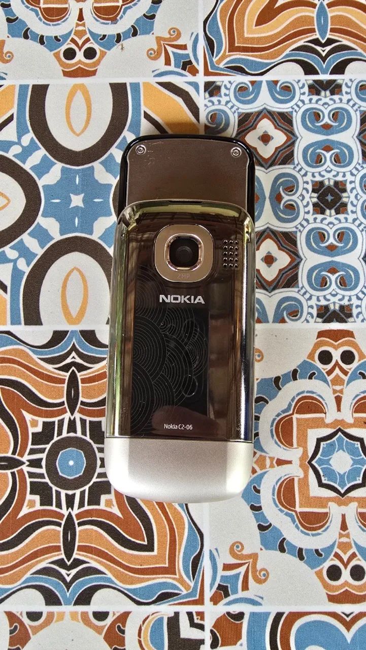 Nokia C2-06 Impecável para Colecionadores - Foto 2