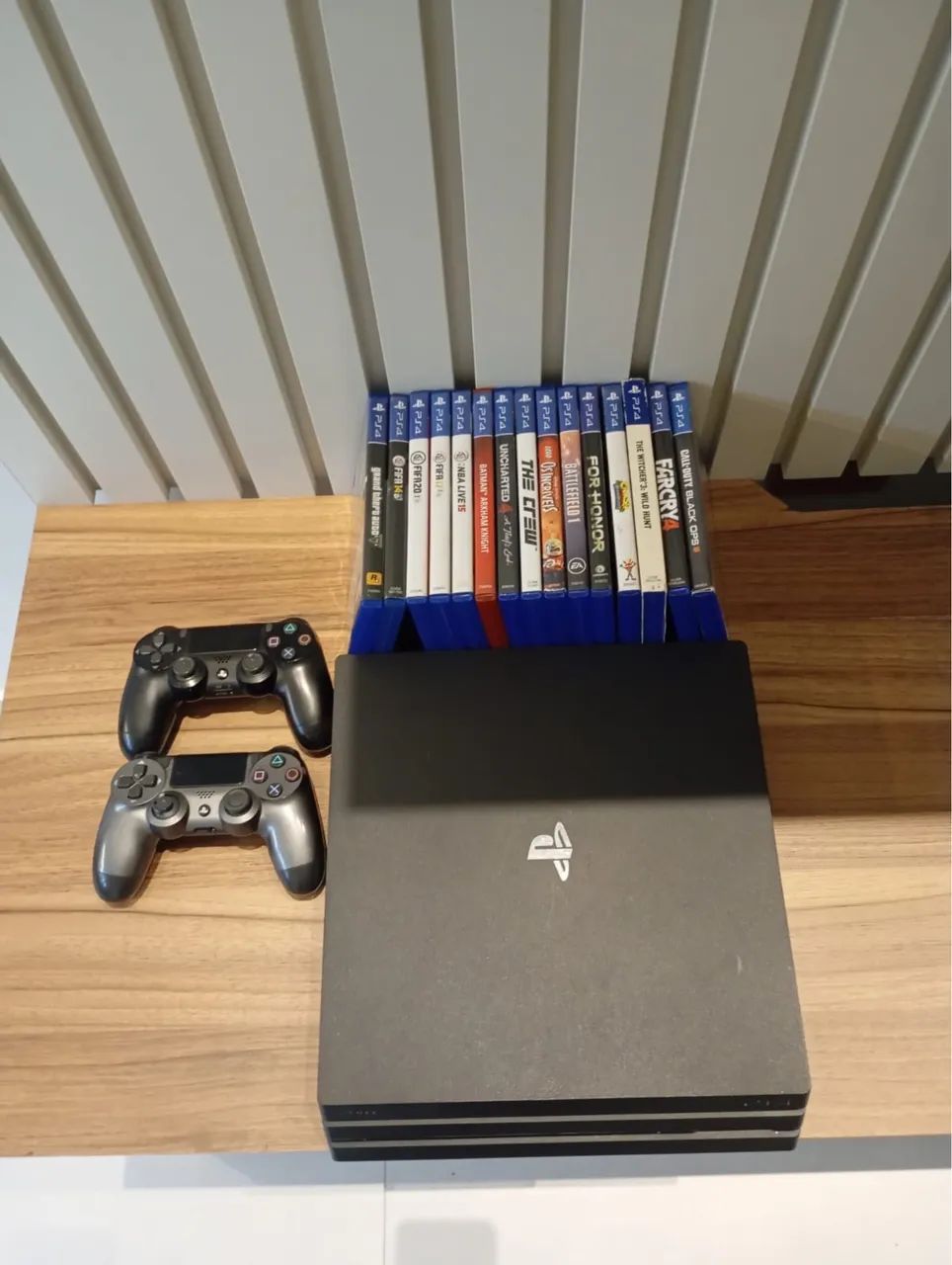 PS4 PRO 1TB - Foto 2