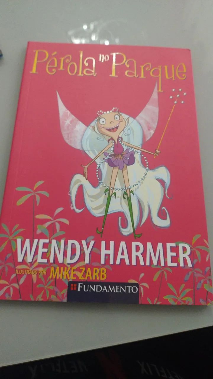 Livro Pérola no parque 