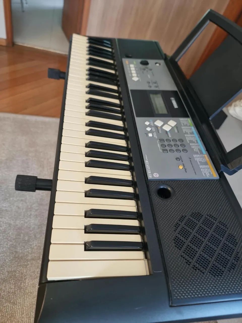 Teclado yamaha PSR-E233 - Foto 3