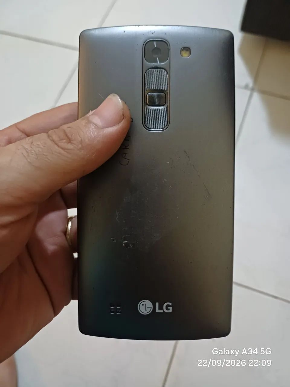 Smartphone LG travado na logo  - Foto 2
