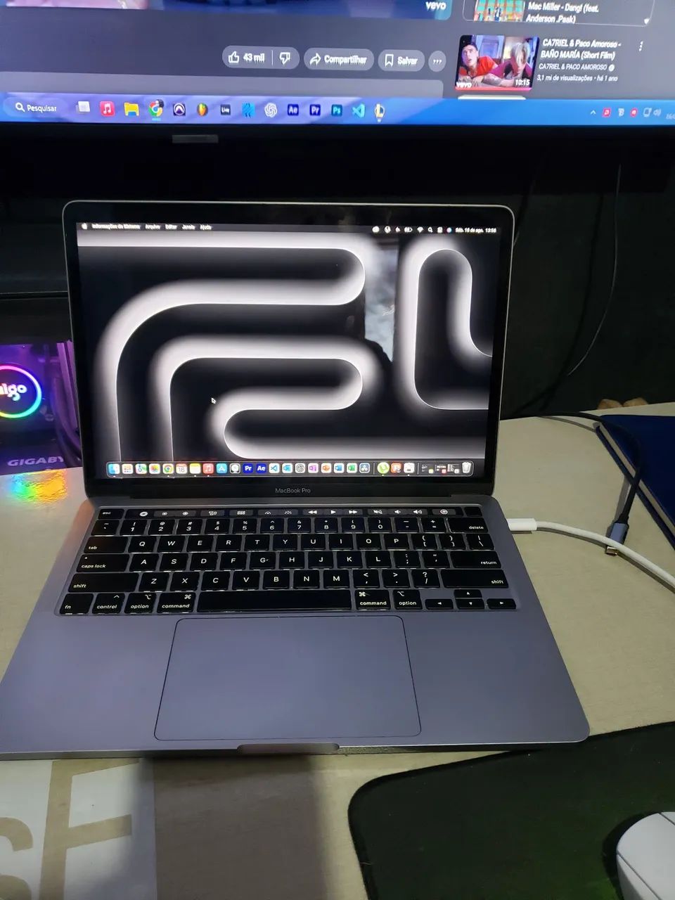 MacBook Pro 2020 / 32GB RAM / 2TB SSD/ i7 10ª Geração / 13 Tela