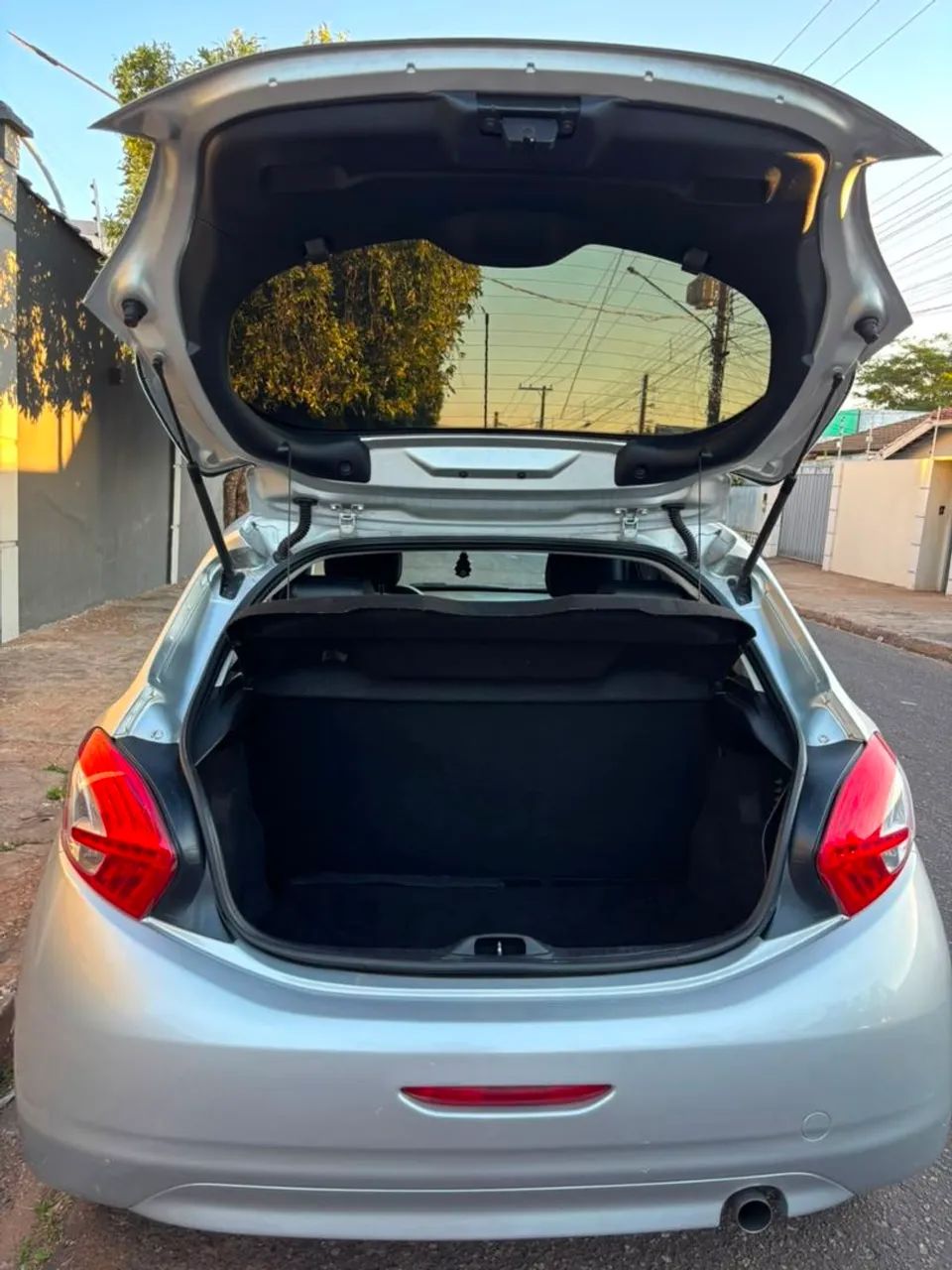 Peugeot 208 Active/active Pack 1.5 Flex 8V 5P 2014 - Foto 5