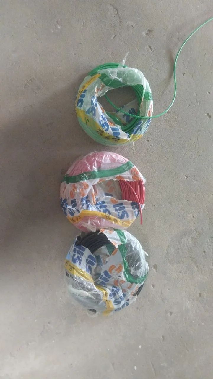 Vendo fio flexível 6mm (150 metros)