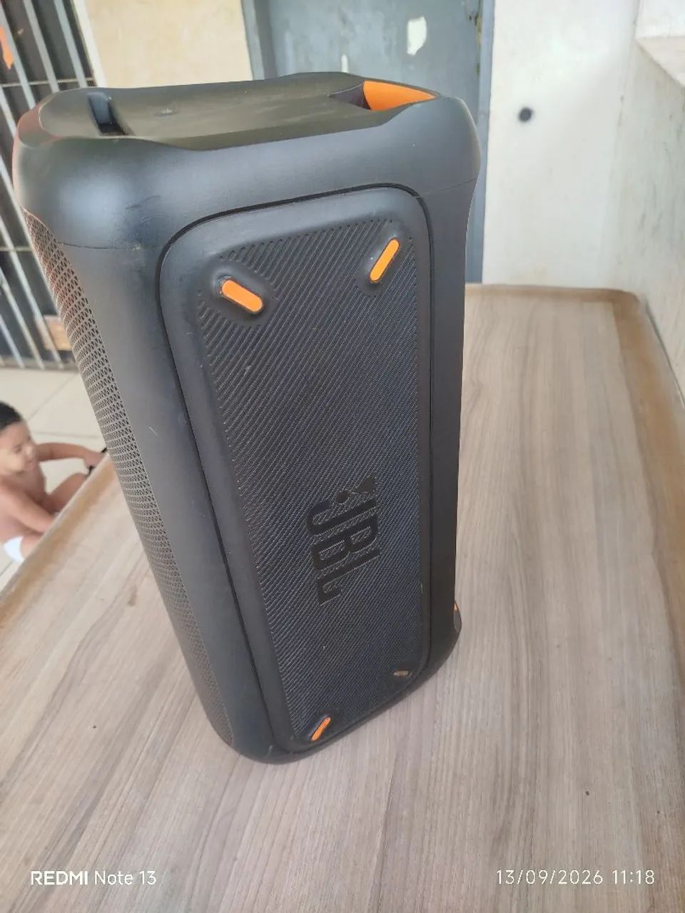 JBL Party box 100 valor 1.400 - Foto 2