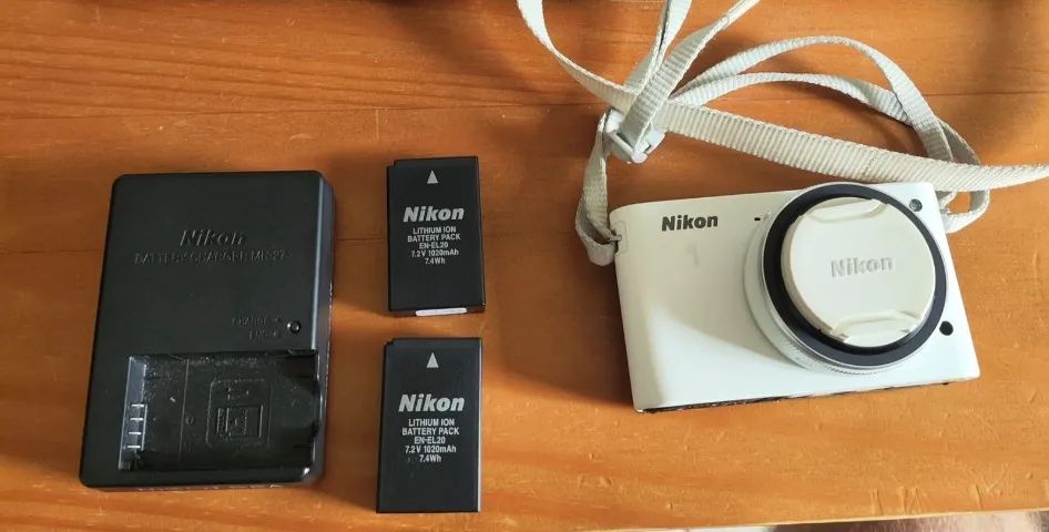 Camera Nikon J1 - Foto 2