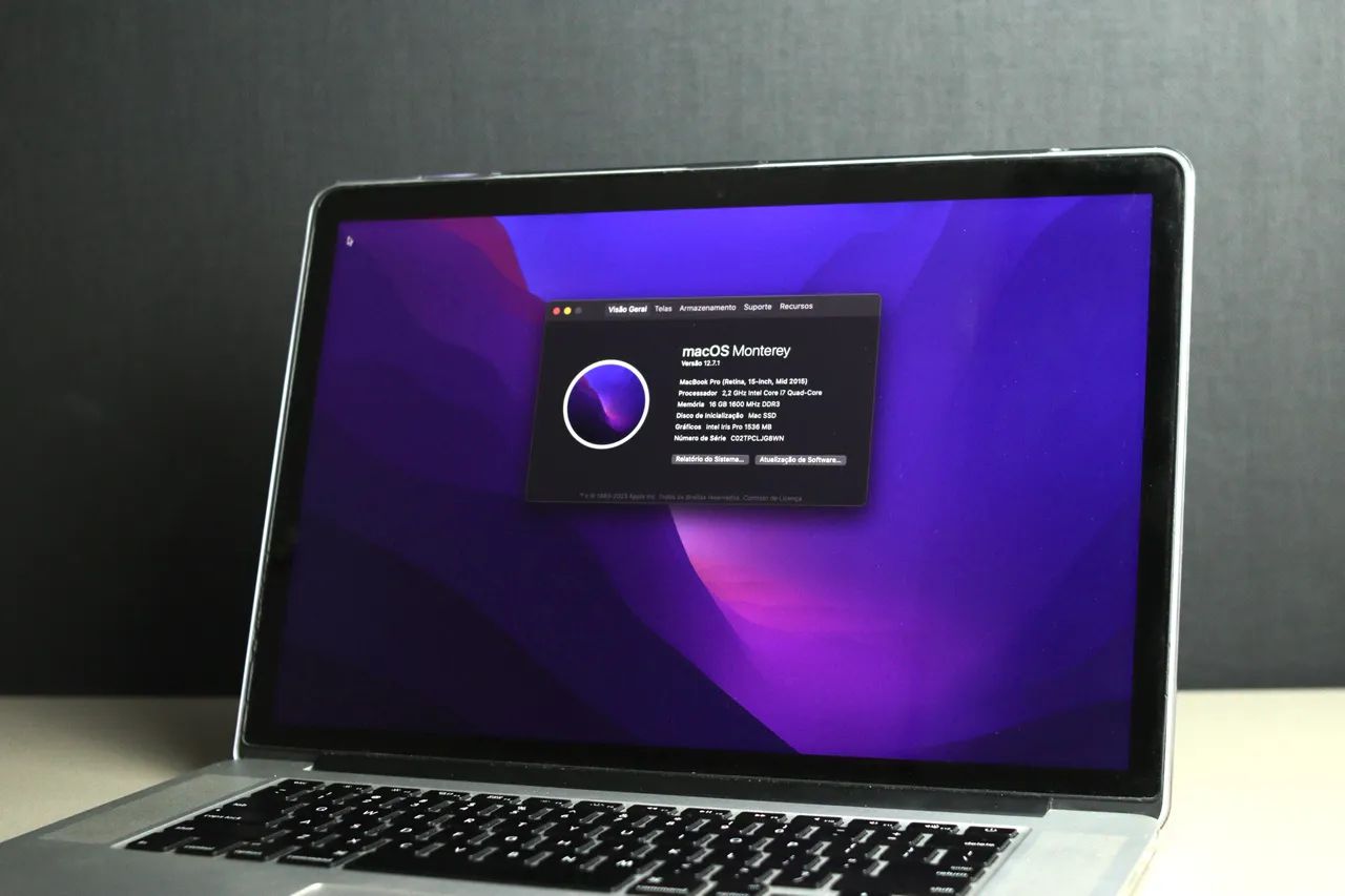 MacBook Pro Retina 15 2015 - i7 2.2GHz - 16GB RAM - SSD