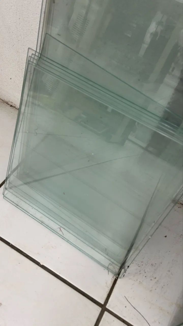 6 Glass Shelves, 5 mm, 30x30 cm