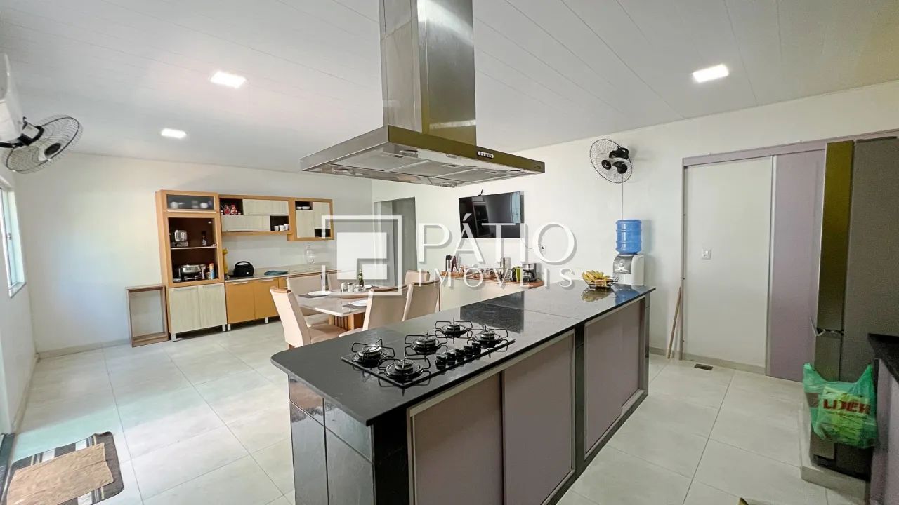 MARAMBAIA. Casa com 4 suítes | 2 vagas de garagem. Ótimo estado. - Foto 4