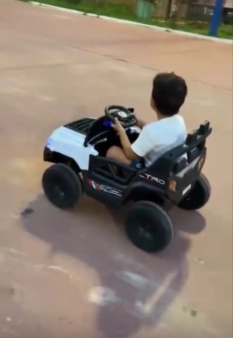 Carro elétrico infantil  - Foto 4