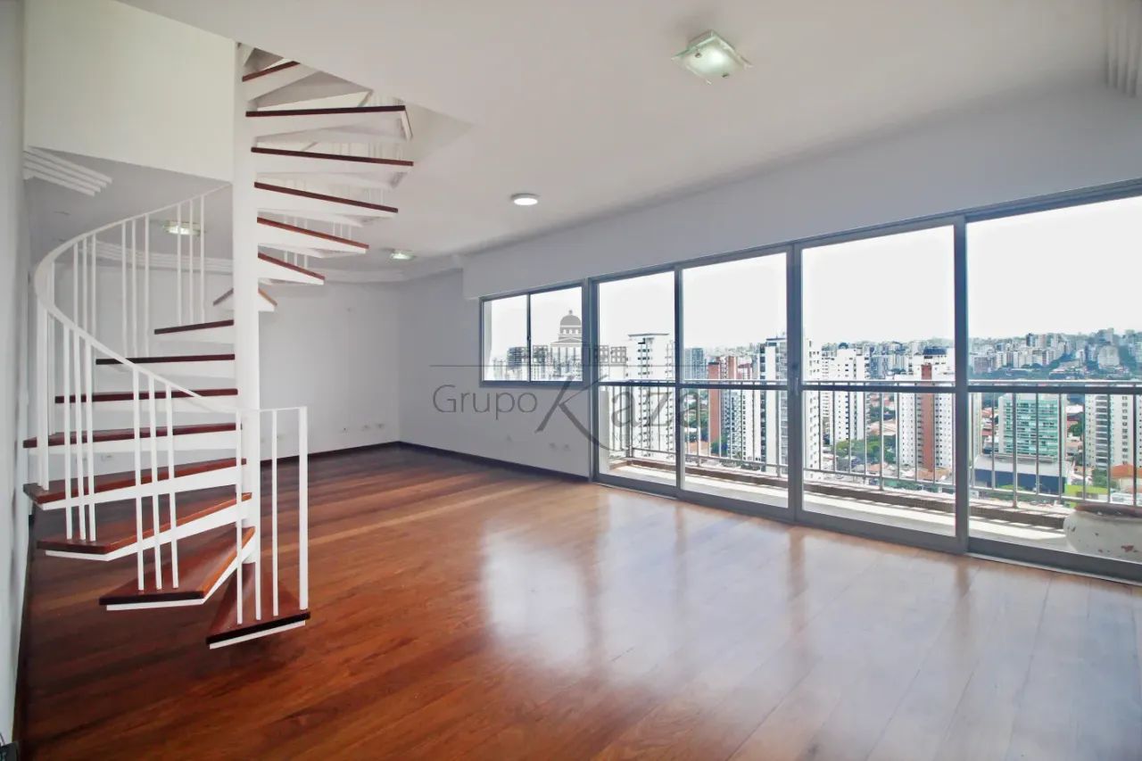 Cobertura Duplex - Campo Belo - 4 Dormitórios - 269m². - Foto 2