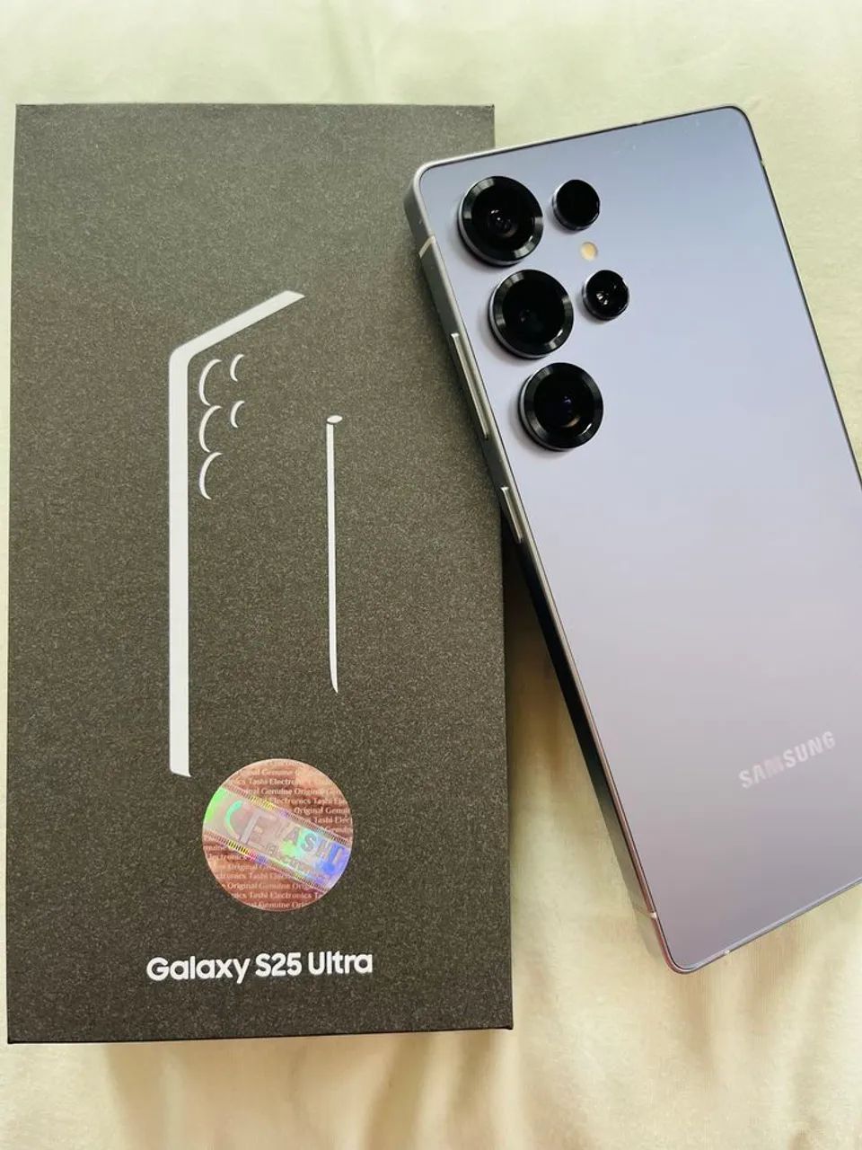 Samsung s25 ultra.
