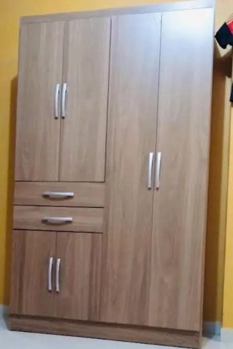 Guarda Roupa grande em perfeito estado 
