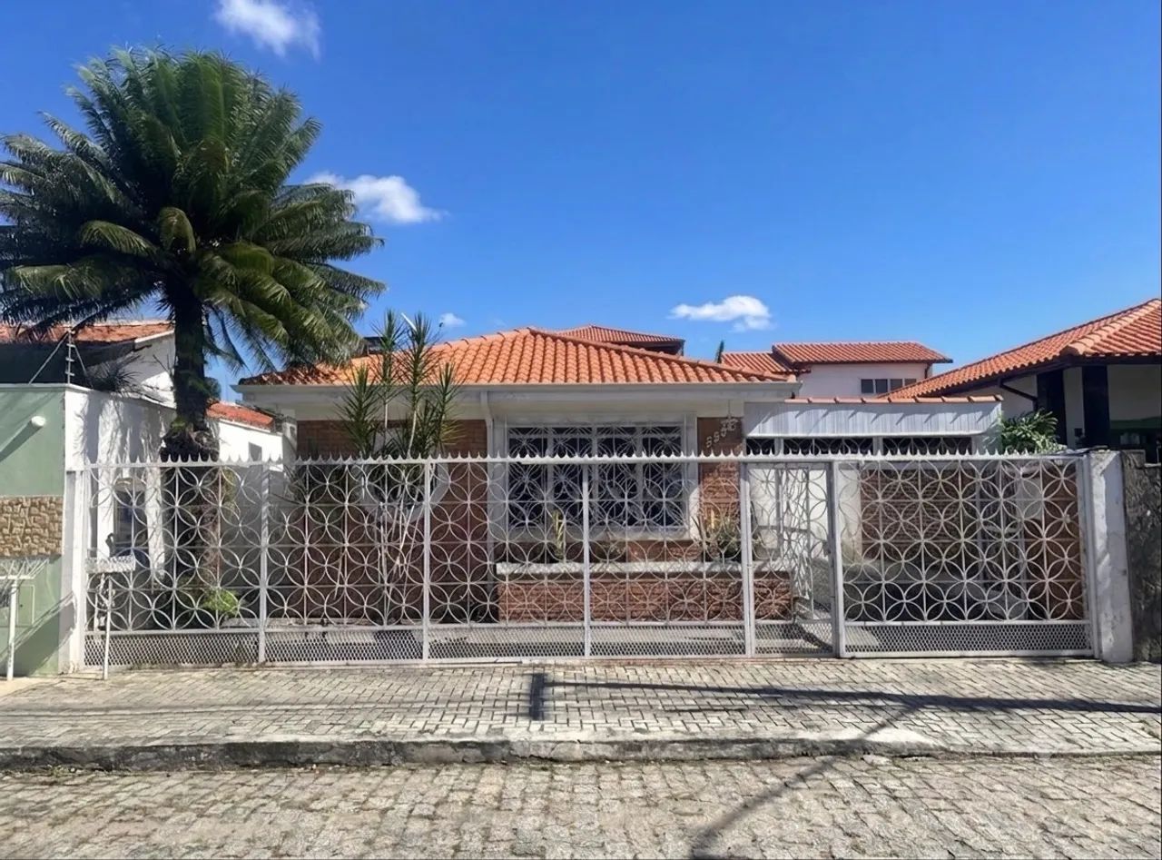Oportunidade! Casa ampla com 5 quartos